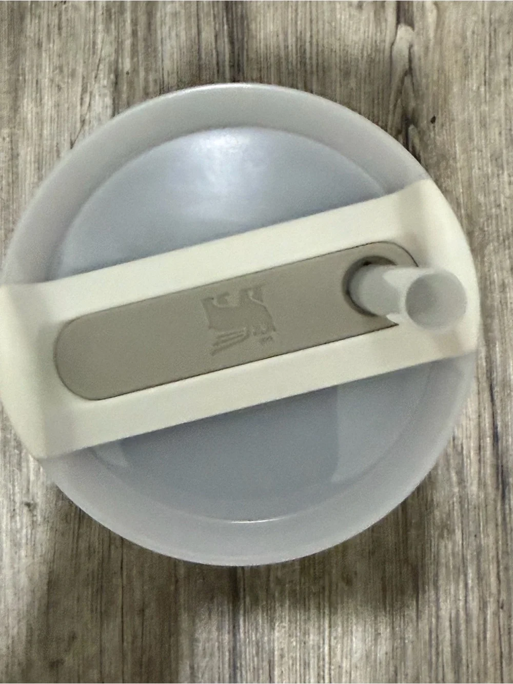 Stanley Quencher Tumbler in White 20 oz - Picture 4 of 8